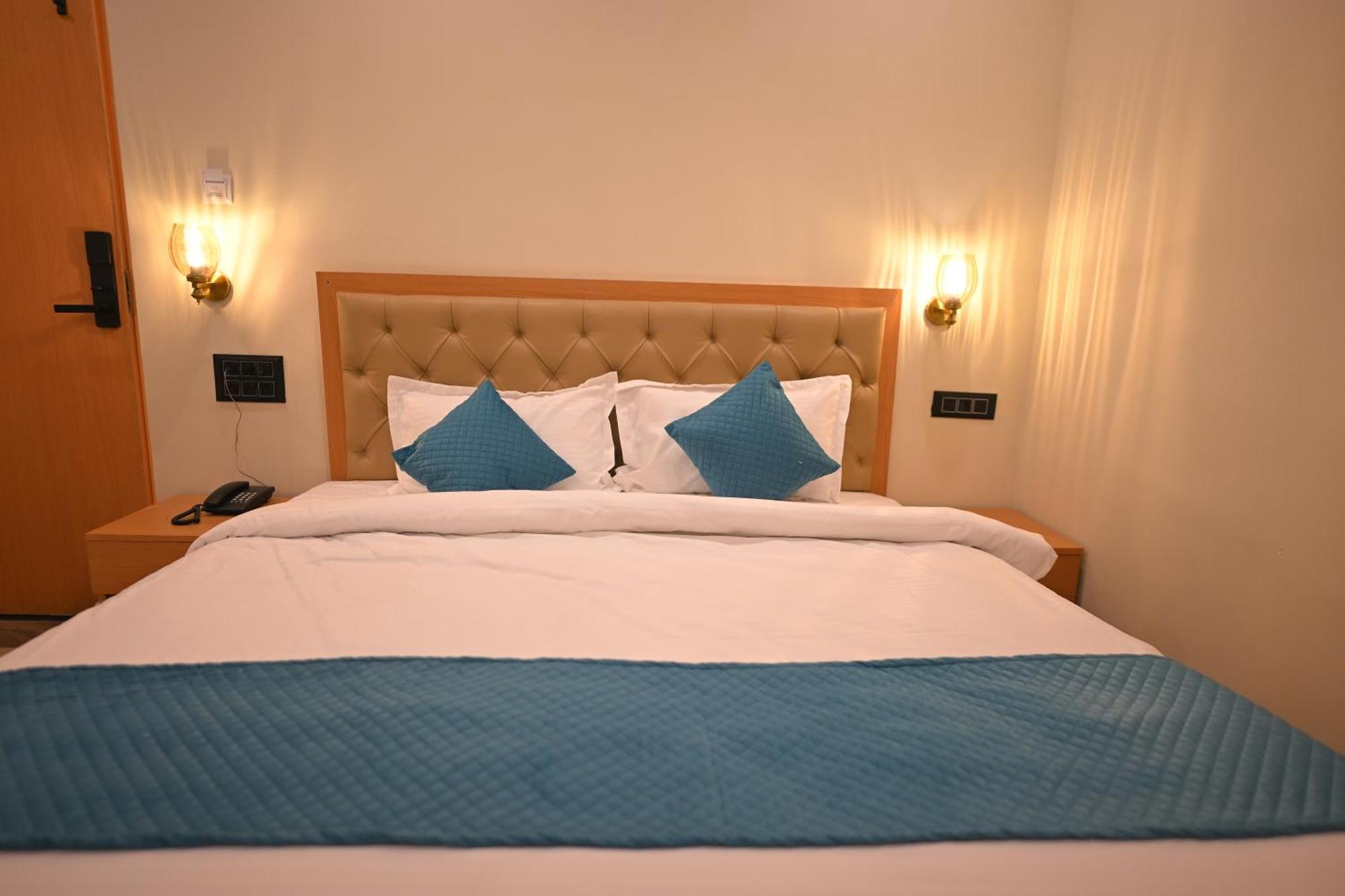 Sunrise Vista Inn Prayagraj Luaran gambar